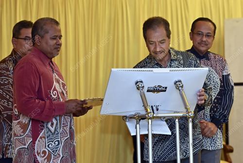 SULTAN MIZAN ZAINAL ABIDIN