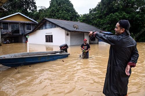 BANJIR KAMPUNG BUKIT TOK BAT