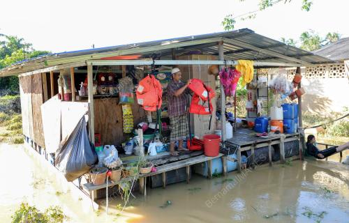 TR15_30122015_RUMAH_RAKIT