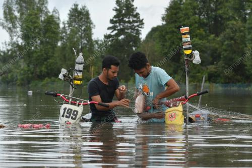MOTOSIKAL BANJIR