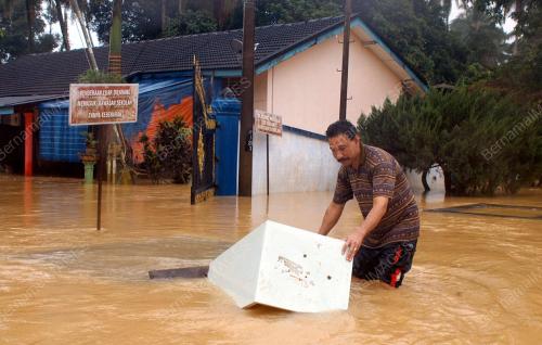 BANJIR DI SETIU