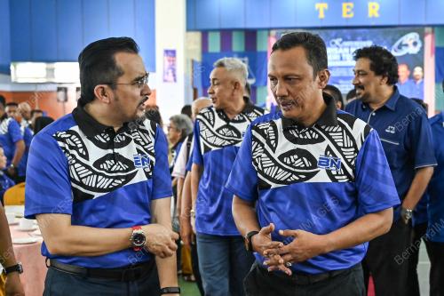 DATUK DR ASYRAF WAJDI DUSUKI