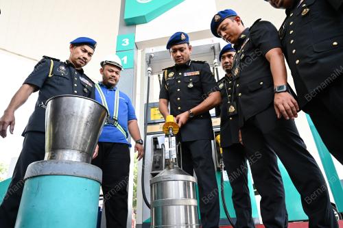 PENENTUSAHAN METER PAM MINYAK