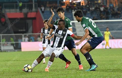 TR16_26052018_BOLA_BN201805118303