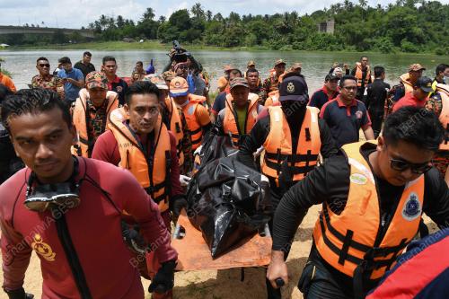 TIGA BERADIK LEMAS DITEMUI
