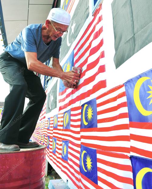 TR16_28082012_JALUR_GEMILANG