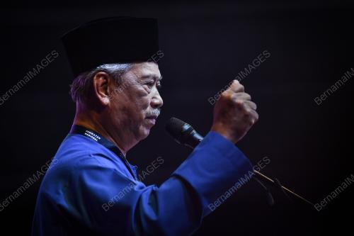 TAN SRI MUHYIDDIN YASSIN