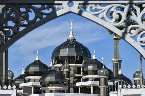 MASJID KRISTAL