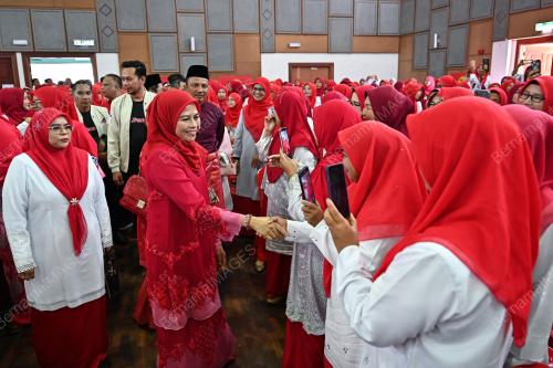 DATUK SERI DR NORAINI AHMAD