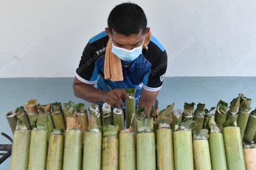 LEMANG JUADAH AIDILFITRI