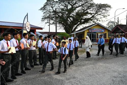 HARI PERTAMA SESI PERSEKOLAHAN 2025/2026