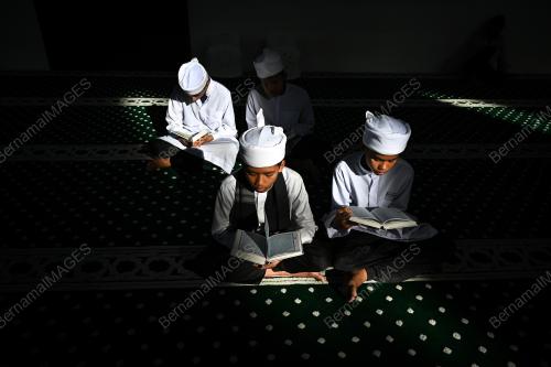 NUZUL AL-QURAN