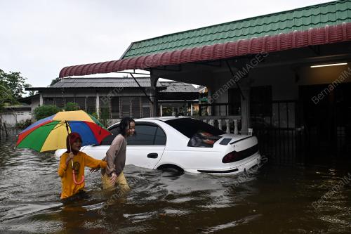BANJIR TAMAN MURNI PERMAI