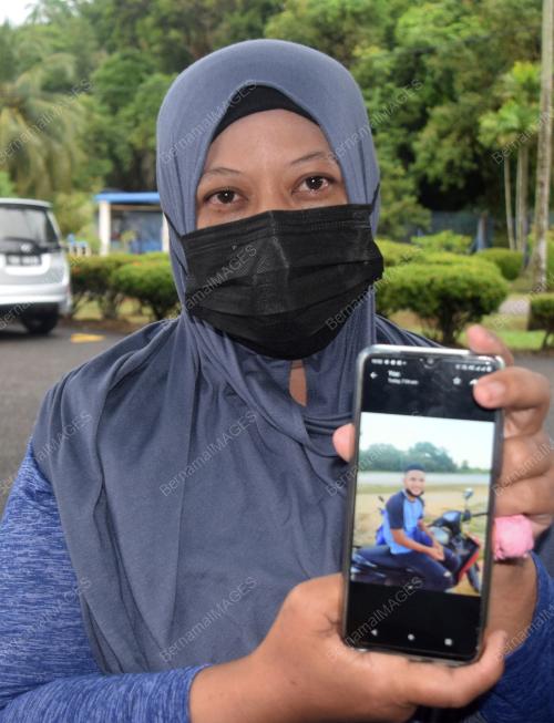 LIMA PEMANCING DAN SEORANG TEKONG TIDAK PULANG