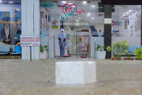 BANJIR KILAT