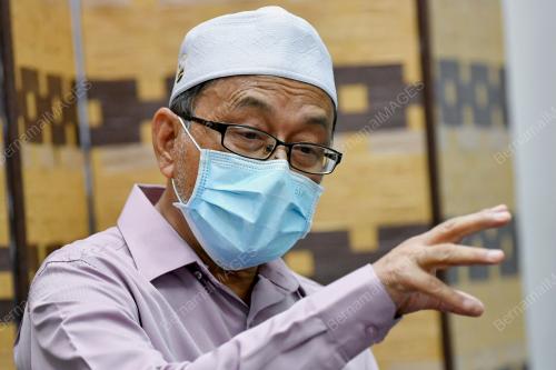 DR ALIAS RAZAK