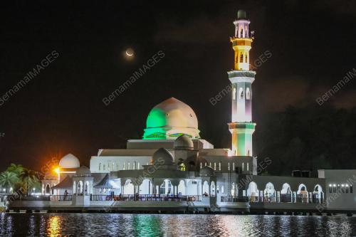 MASJID TENGKU TENGAH ZAHARAH