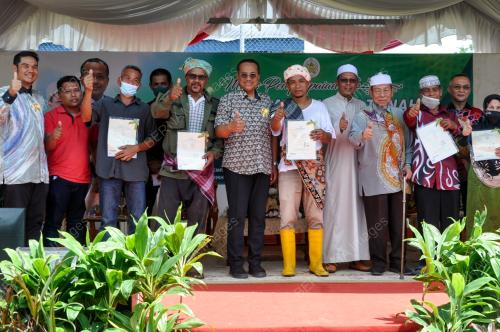 DATUK SERI DR AHMAD SAMSURI MOKHTAR