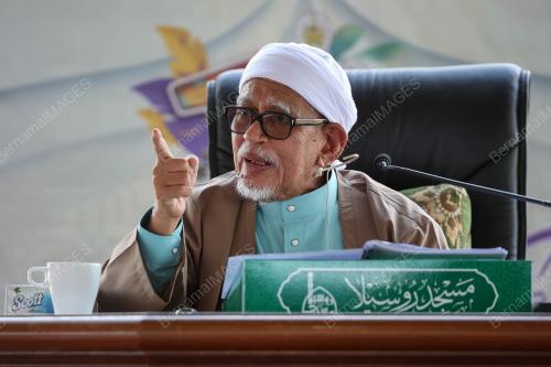 TAN SRI ABDUL HADI AWANG