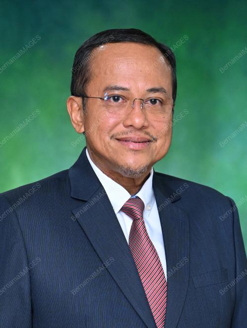 DATUK SERI DR AHMAD SAMSURI MOKHTAR