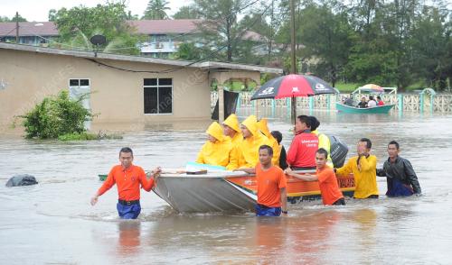TR18_20112014_BANJIR