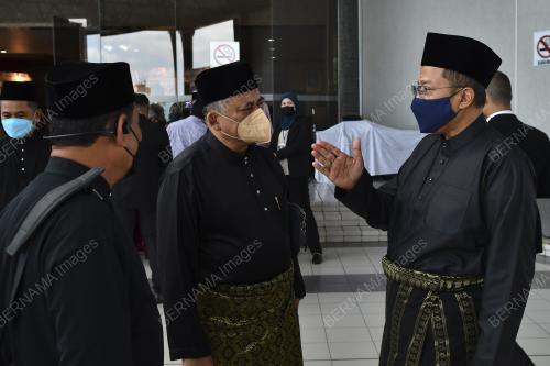 DATUK SERI DR AHMAD SAMSURI MOKHTAR