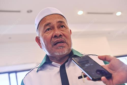 DATUK SERI TUAN IBRAHIM TUAN MAN
