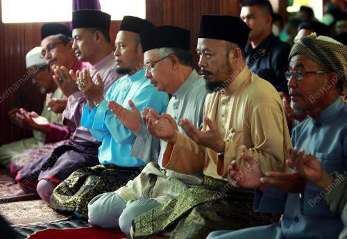 MOHD NAJIB TUN ABDUL RAZAK