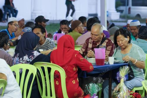 IFTAR MUHIBBAH MASJID ABIDIN