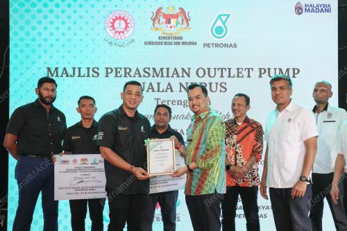 DATUK DR ASYRAF WAJDI DUSUKI
