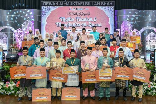 DATUK MUSTAPHA SAKMUD
