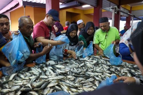 IKAN SELAYANG 20 SEN