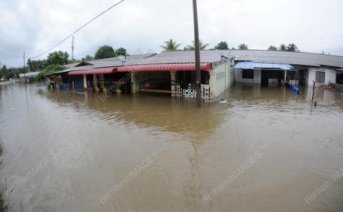 TR19_20112014_BANJIR-2