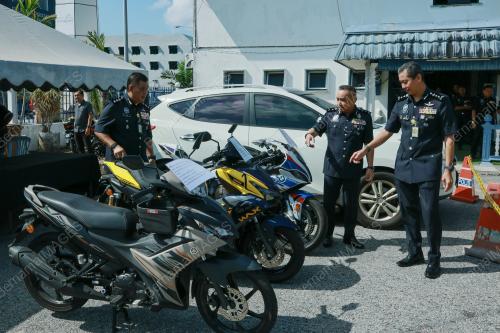 DATUK MOHD KHAIRI KHAIRUDDIN