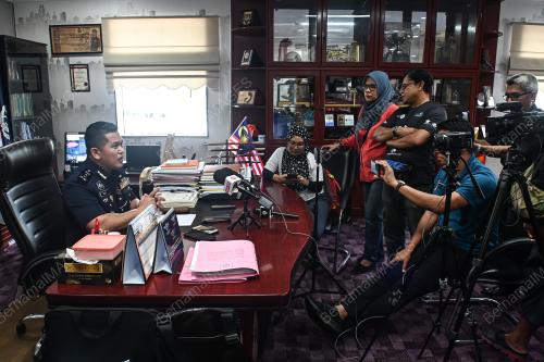 DATUK MAZLI MAZLAN