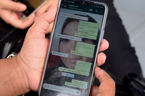 LIMA PEMANCING DAN SEORANG TEKONG TIDAK PULANG