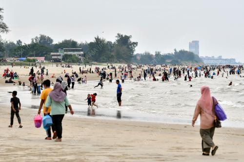RIADAH DI PANTAI