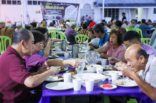 IFTAR MUHIBBAH MASJID ABIDIN