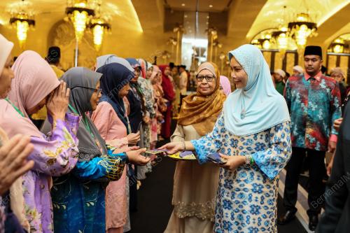 SULTANAH NUR ZAHIRAH