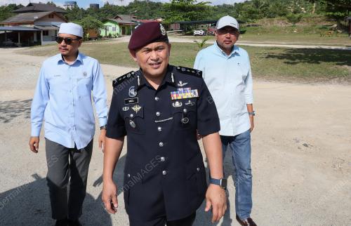 DATUK MAZLI MAZLAN