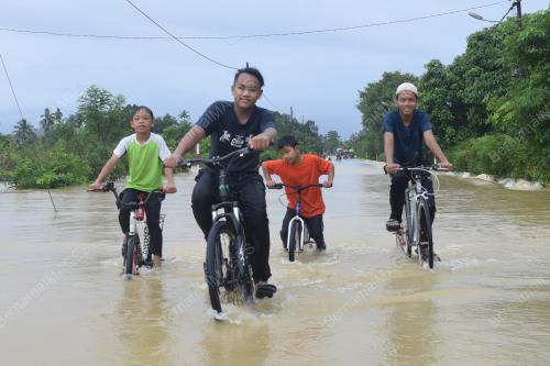 BANJIR DI SETIU