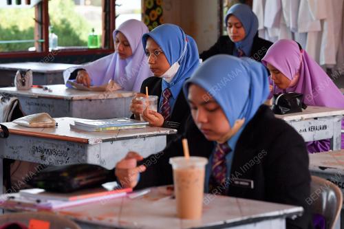SESI PERSEKOLAHAN SECARA BERSEMUKA