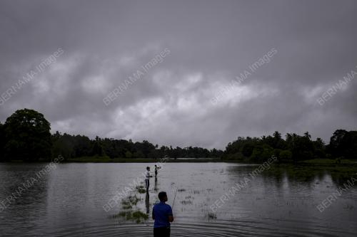 MONSON TIMUR LAUT