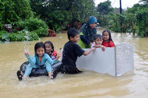 BANJIR DI SETIU