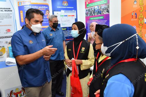 DATUK DR MOHD RADZI JIDIN