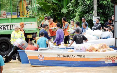 TR22_04012017_BANJIR_SETIU