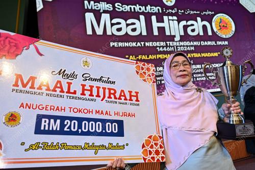 HASNAH AWANG
