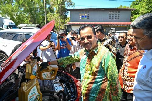 DATUK DR ASYRAF WAJDI DUSUKI
