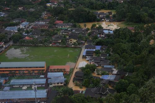 BANJIR DI PANTAI TIMUR