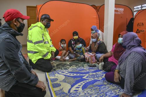 KETUA POLIS DAERAH HULU TERENGGANU TINJAU KEADAAN BANJIR